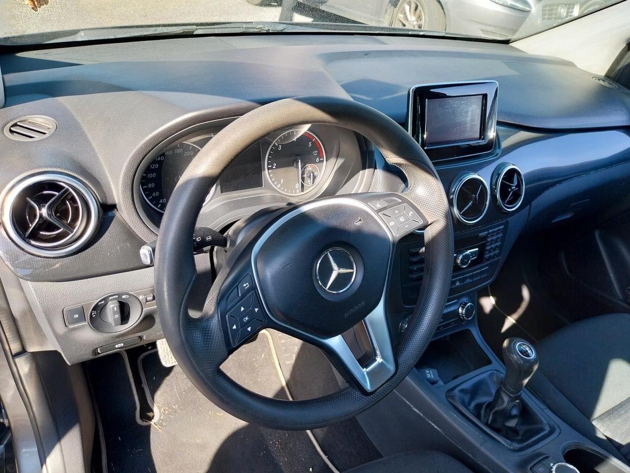 Mercedes-benz B 180 CDI BlueEFFICIENCY Executive