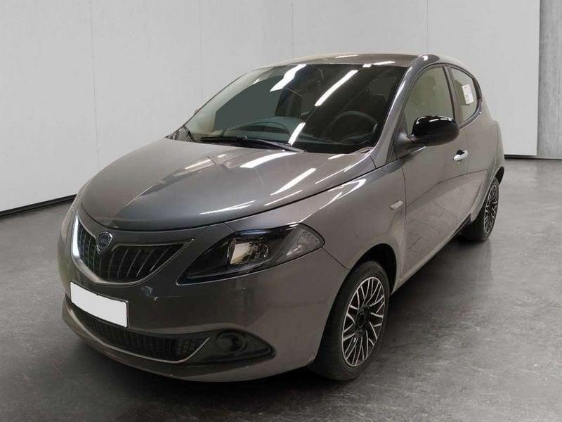 Lancia Ypsilon 1.0 firefly hybrid Platino s&s 70cv