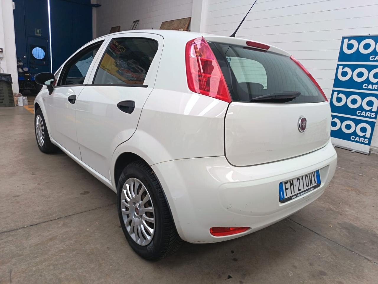 Fiat Punto 1.3 MJT II S&S 95 CV 5 porte Street