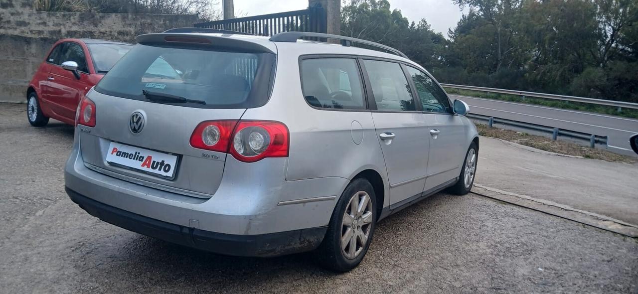 Volkswagen Passat 2.0 TDI SW Highline - 2007