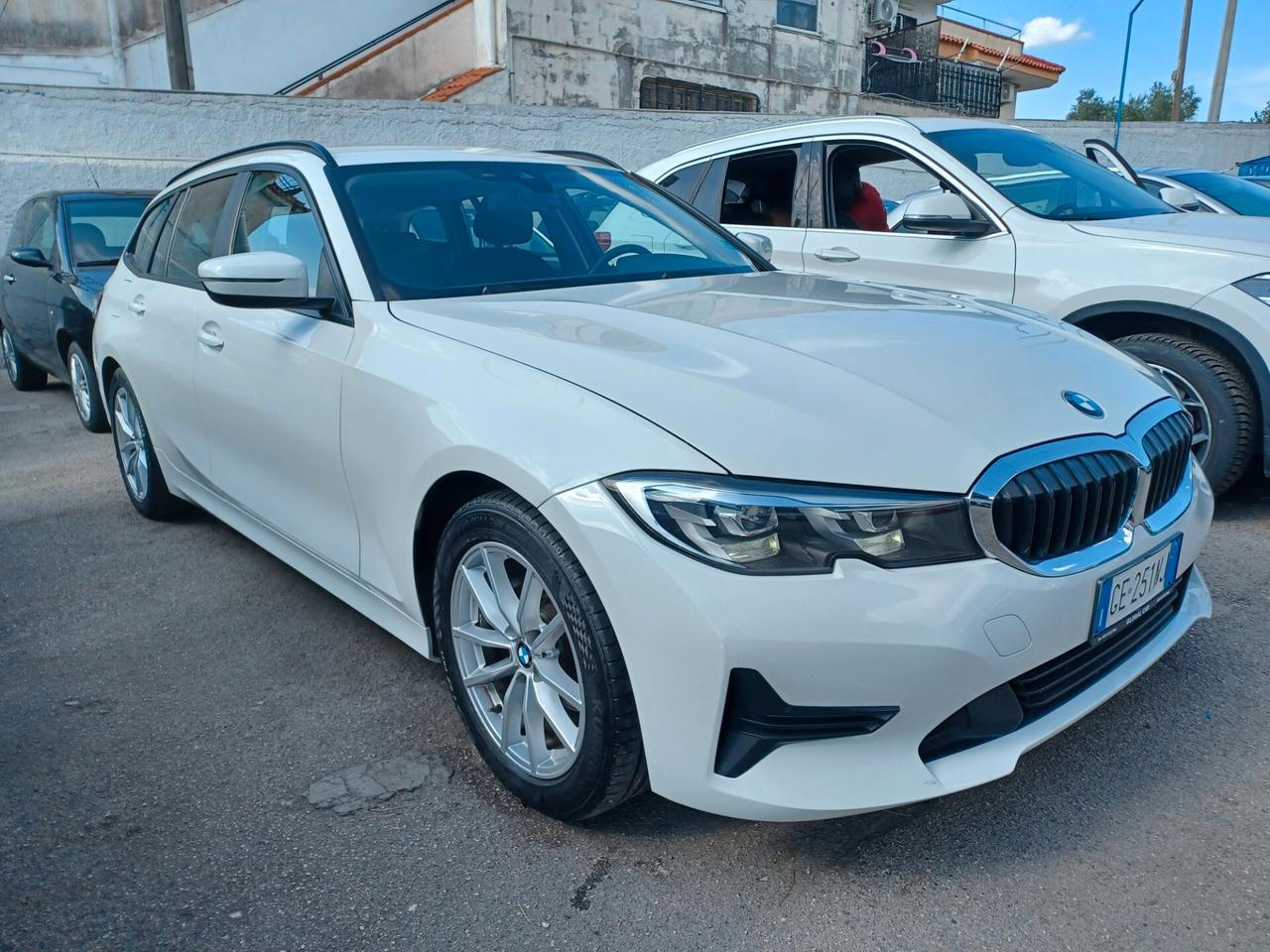 Bmw 318 d 48V Touring ANNO 2021