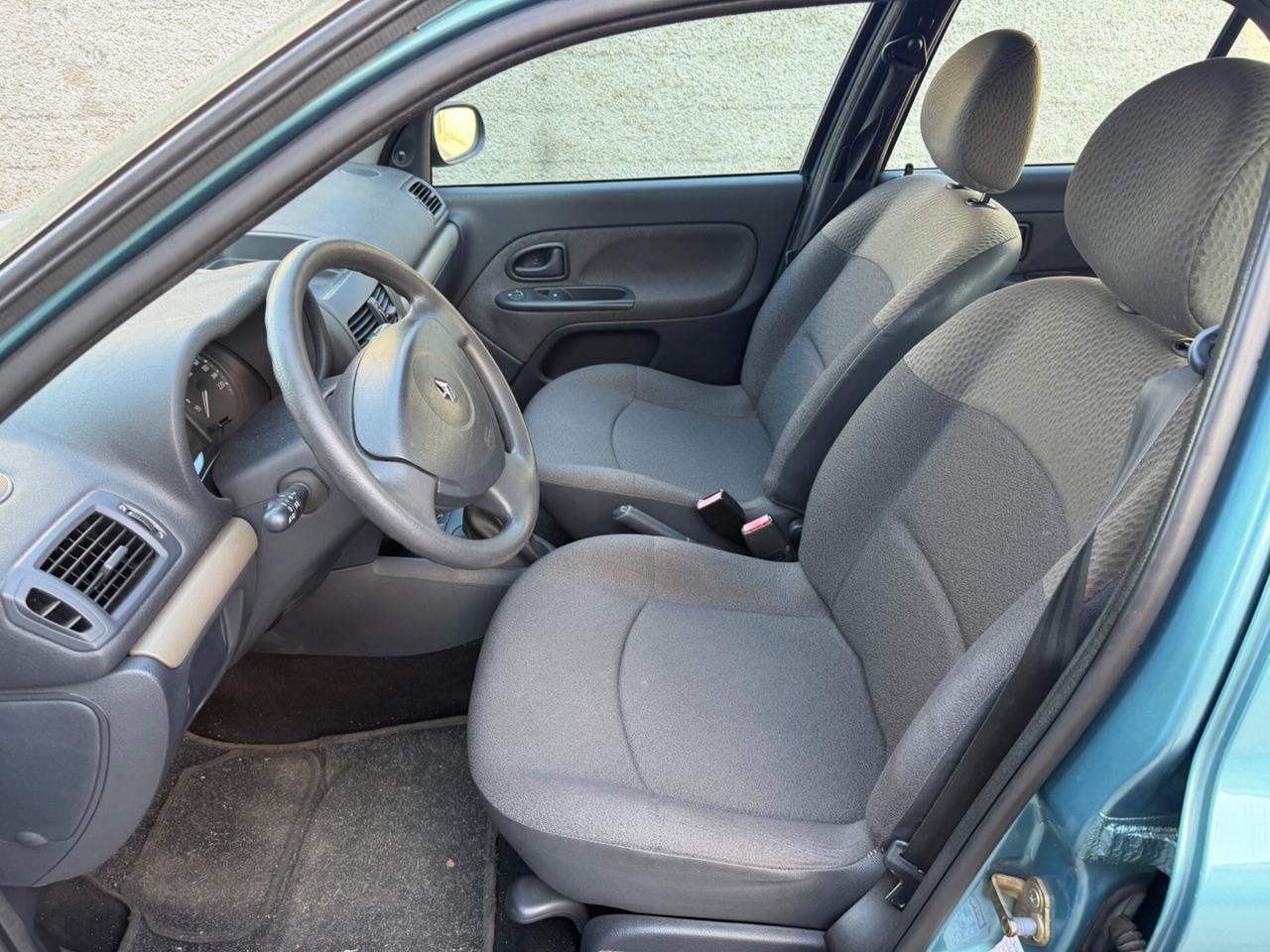 RENAULT CLIO 1.2 BENZINA CLIMA UNI PROP 48.000KM