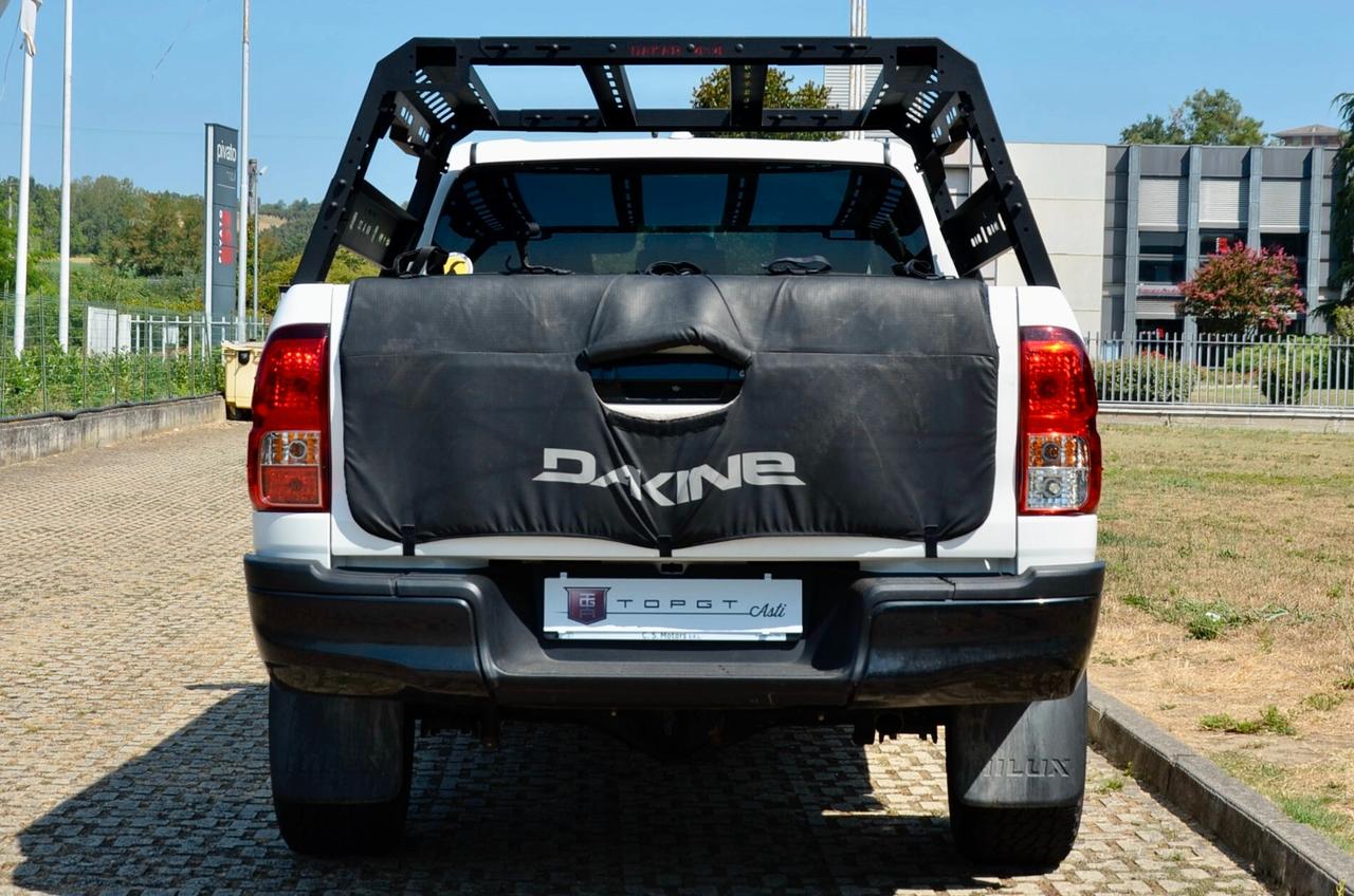 TOYOTA HILUX 2.4 D-4D DOUBLE CAB LOUNGE 4WD 150cv, VETTURA PRIVATA NO IVA, UNICOPROPRIETARIO, GARANZIA UFF TOYOTA, SERVICE UFF TOYOTA, UFF ITALIANA, PERMUTE
