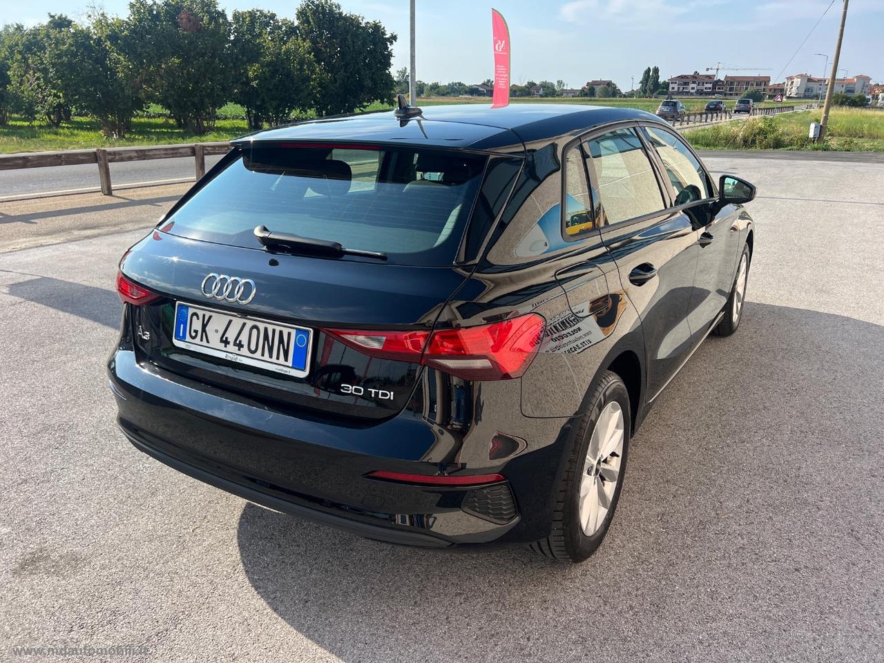 AUDI A3 SPB 30 TDI Business SOLO KM.45000 RETROCAMERA