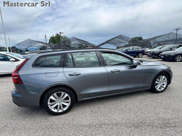 VOLVO V60 V60 2.0 b4 Momentum Business auto - GF230BY