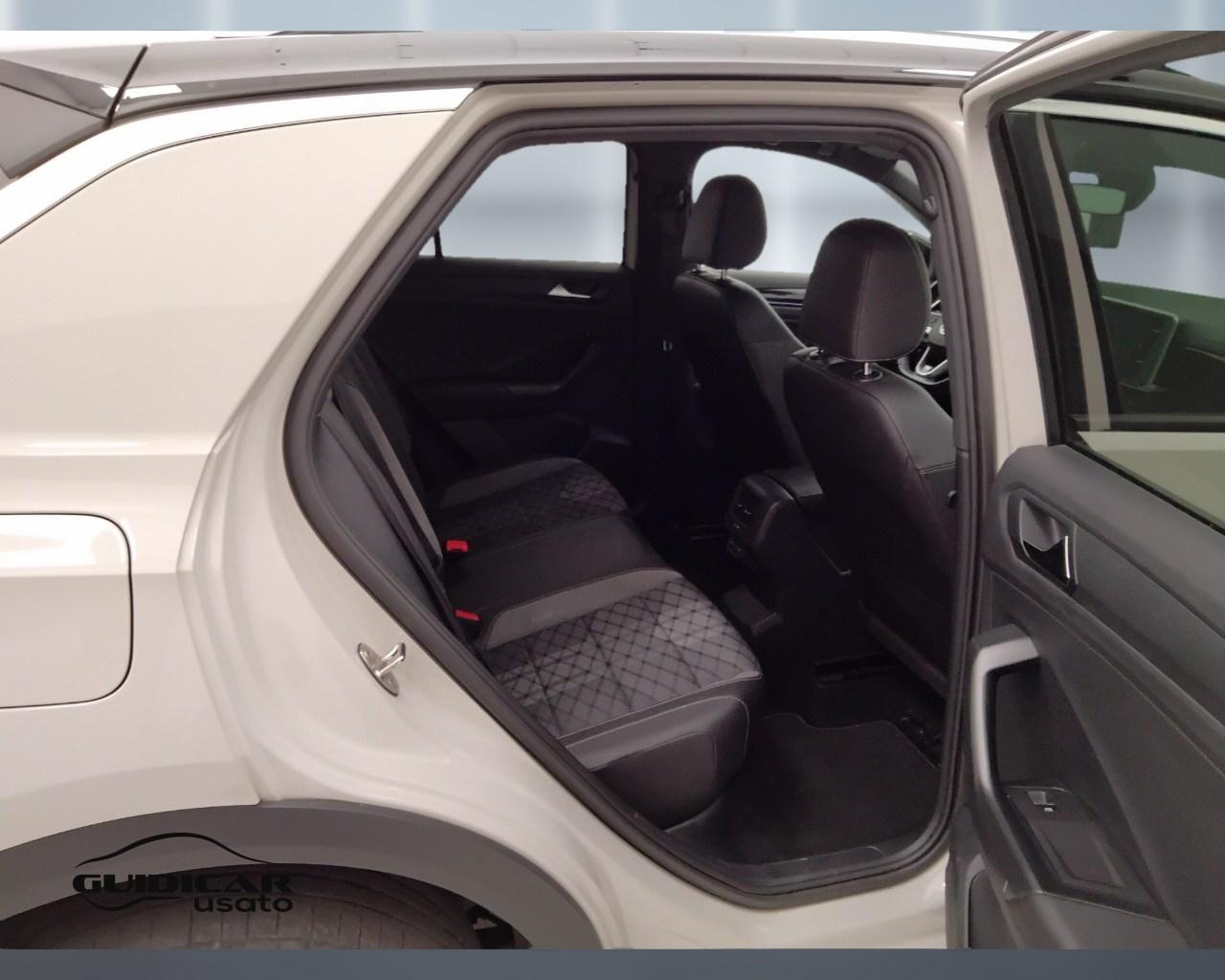 VOLKSWAGEN T-Roc I 2022 - T-Roc 1.0 tsi R-Line 110cv