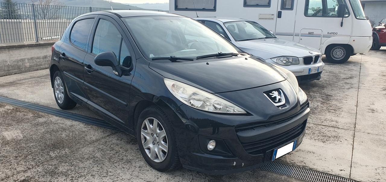 Peugeot 207 1.4 HDi 70CV 5p. Sweet Years