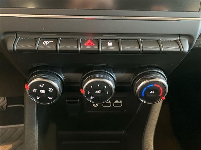 RENAULT Clio 1.0 SCe Evolution