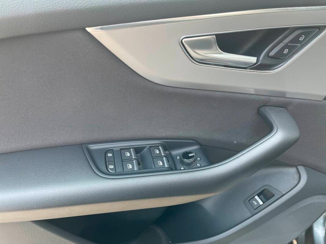 Audi Q8 45 3.0 tdi mhev tiptronic