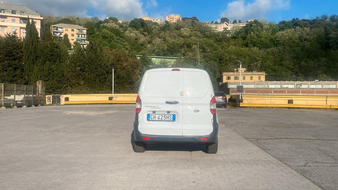 Ford transit courier