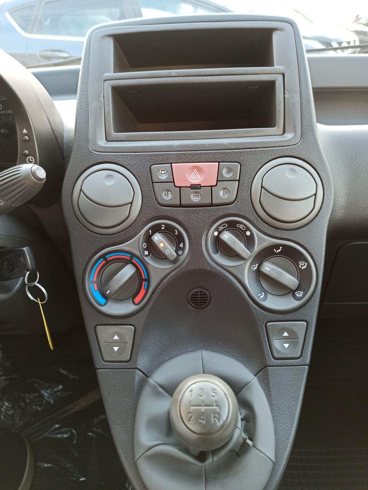 Fiat Panda 1.2 Dynamic Km 66000 Da Vetrina