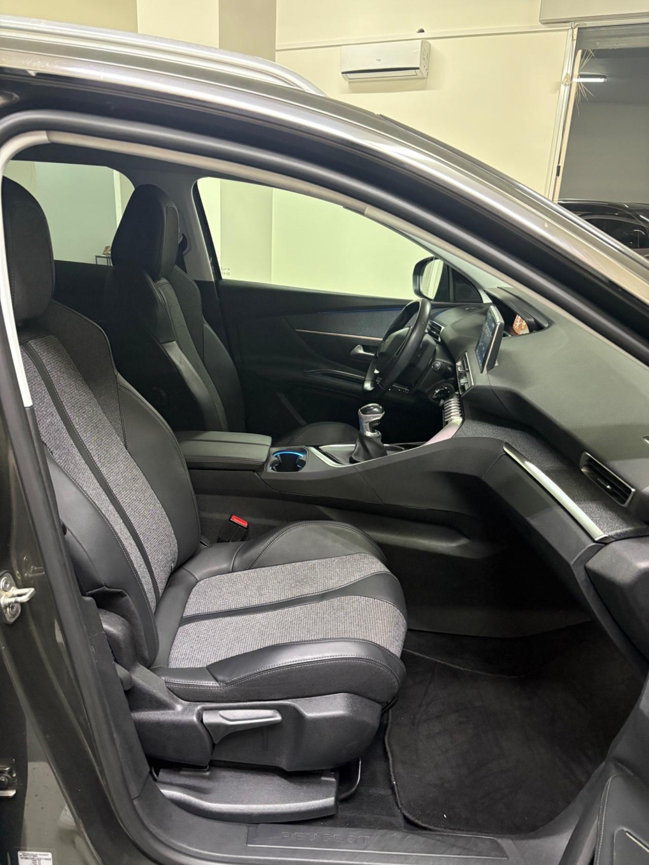 Peugeot 3008 BlueHDi 130 S&S Allure