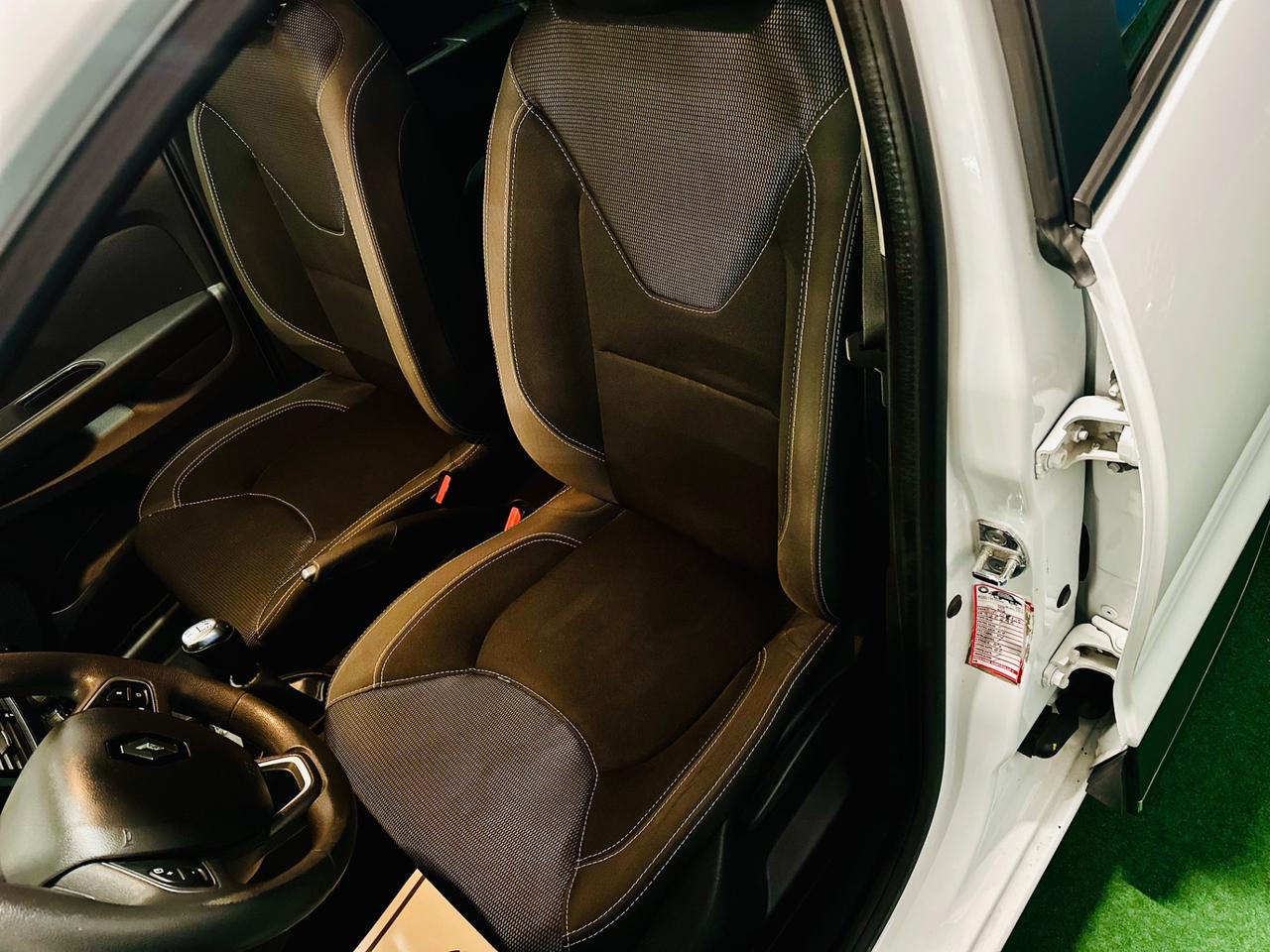 Renault Clio dCi 75 CV /2019/okneopatent/euro6d