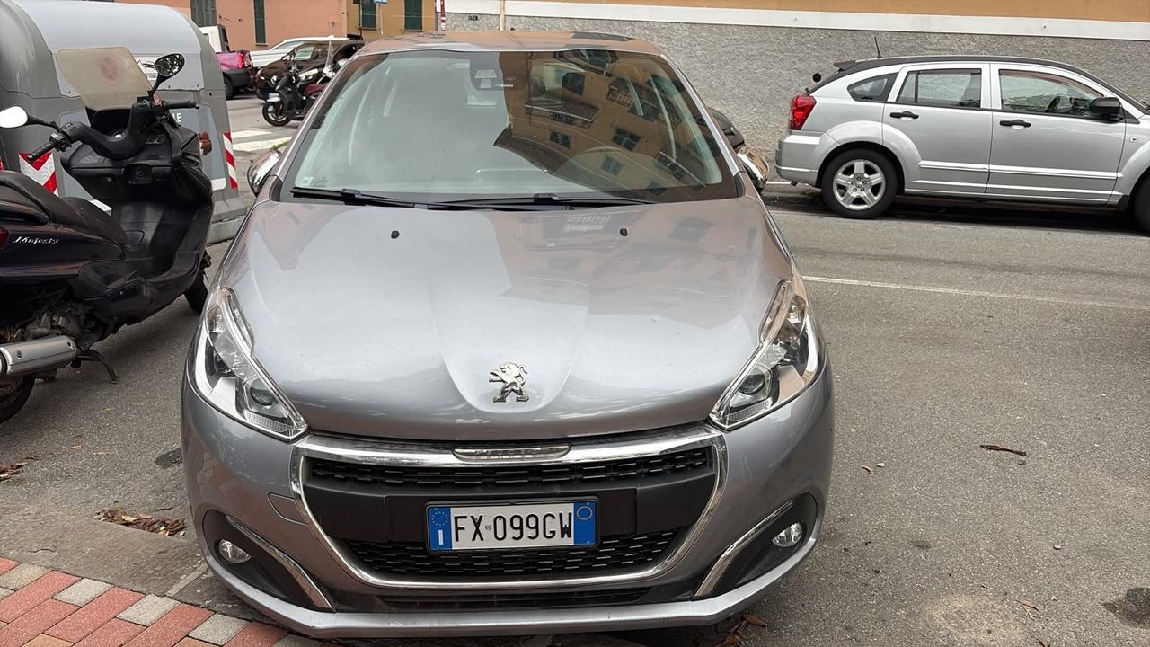 Peugeot 208 PureTech 82-Marciante - CONSUMA OLIO