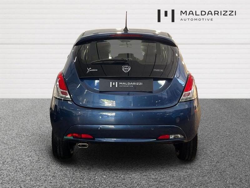 Lancia Ypsilon III 2021 1.0 firefly hybrid Gold s&s 70cv