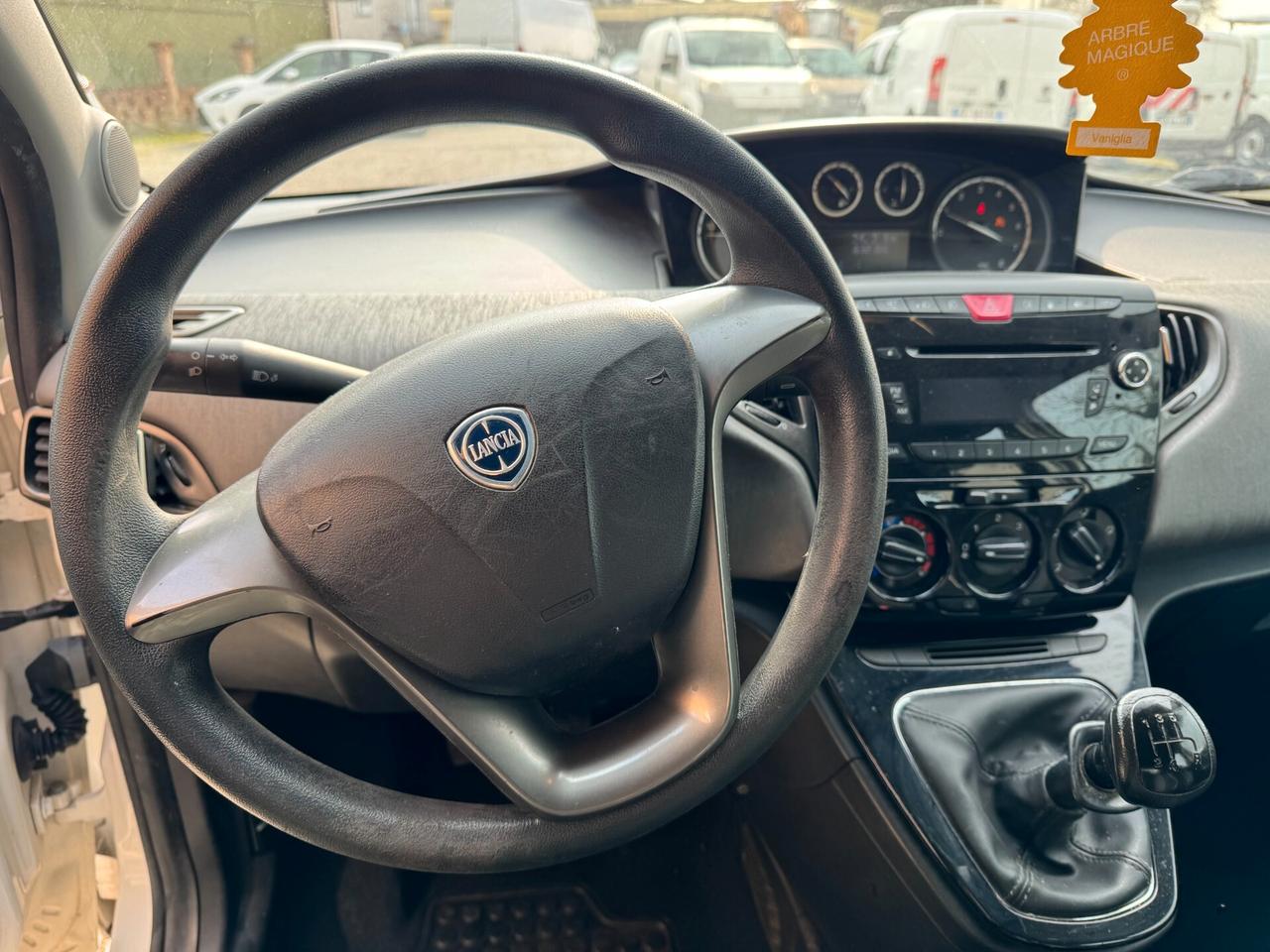 Lancia Ypsilon 1.2 69 CV 5 porte GPL Ecochic Gold