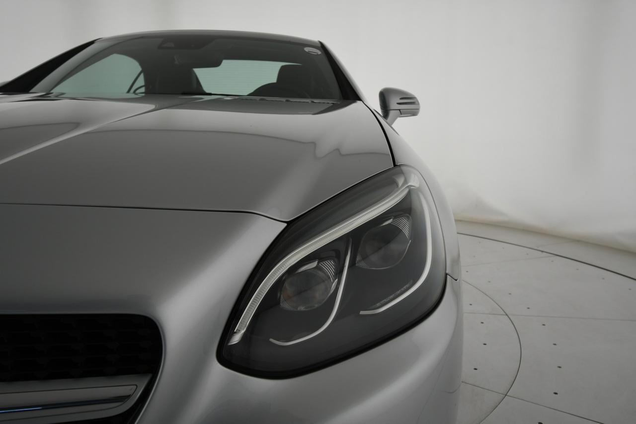 Mercedes-Benz SLC 200 Sport auto CAMERA+LED+C17"