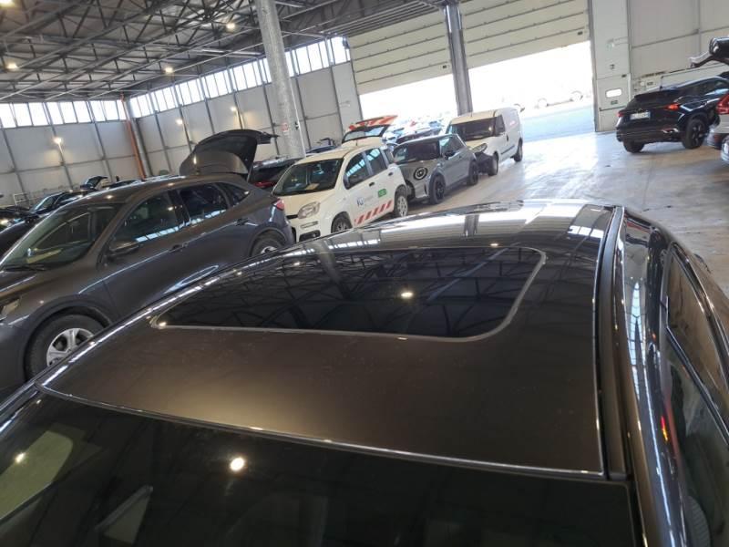 Mazda 3 5 Porte 2.0 Skyaticv-X M HYBRID Exclusive 2WD 6MT