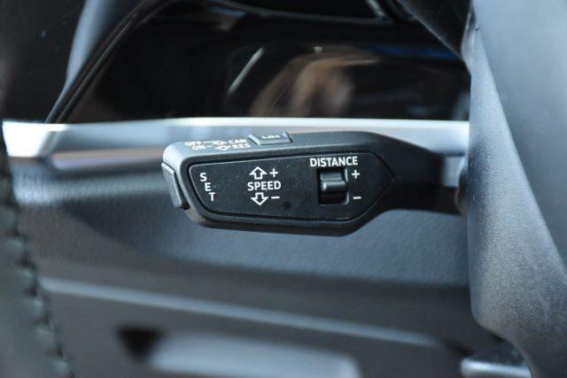 AUDI Q3 35 TDI S tronic Business *Cockpit, led, Navi*