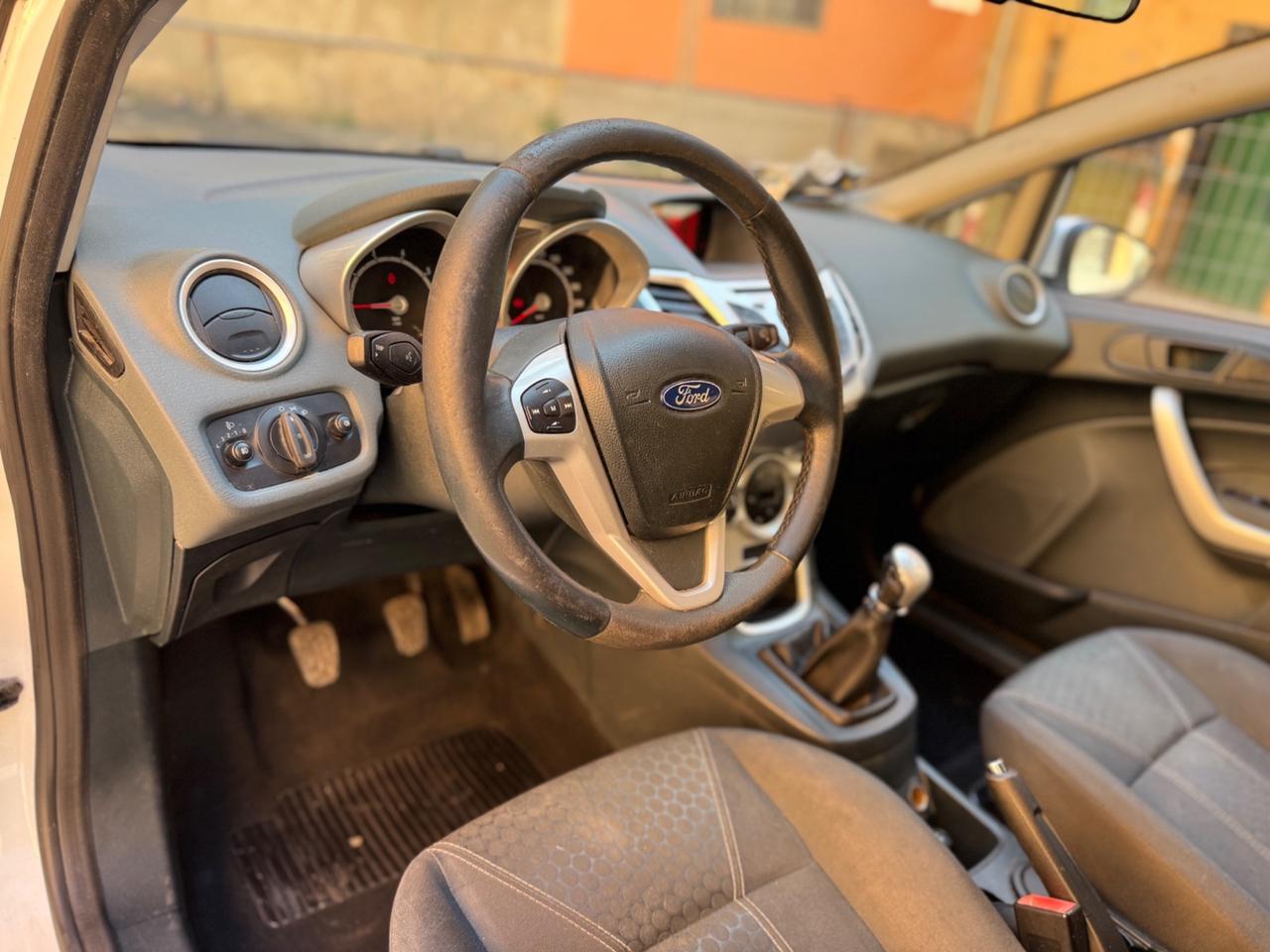 FORD FIESTA 1.2 BENZINA 5.P TITANIUM GARANZIA 12 MESI