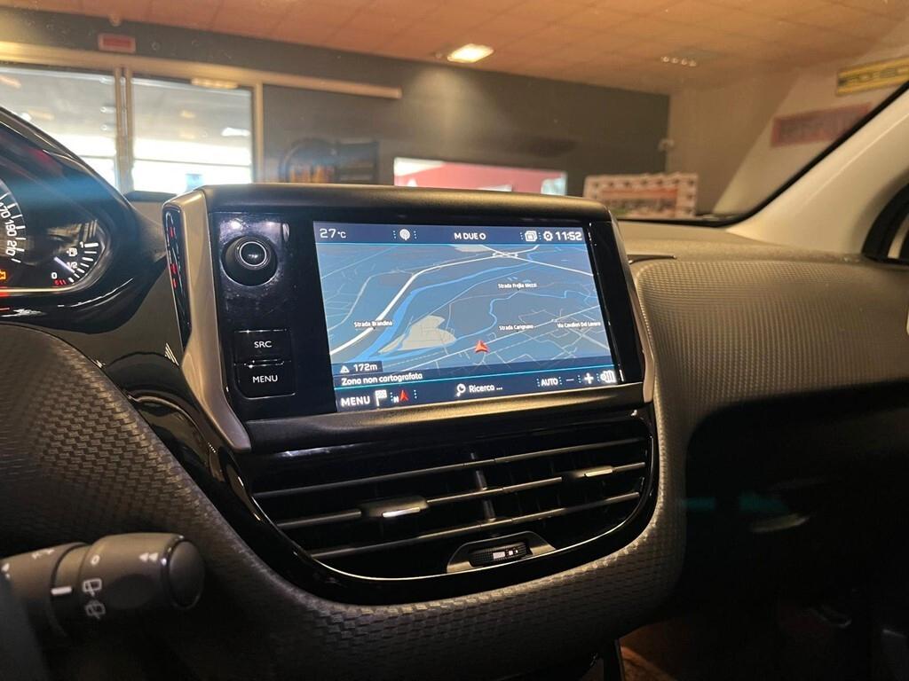 Peugeot 208 PureTech Allure neopatentati
