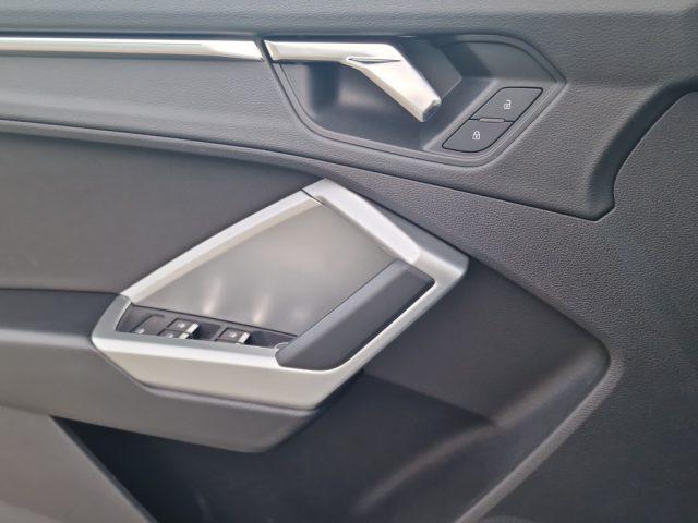 AUDI Q3 35 TDI S tronic Business Advanced