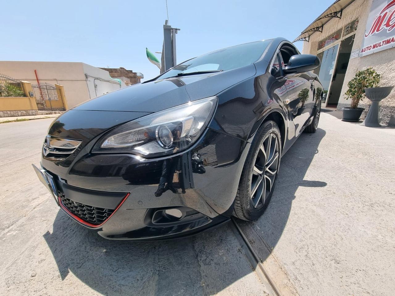 Opel Astra GTC 1.7 CDTI 130CV S&S 3 porte Cosmo