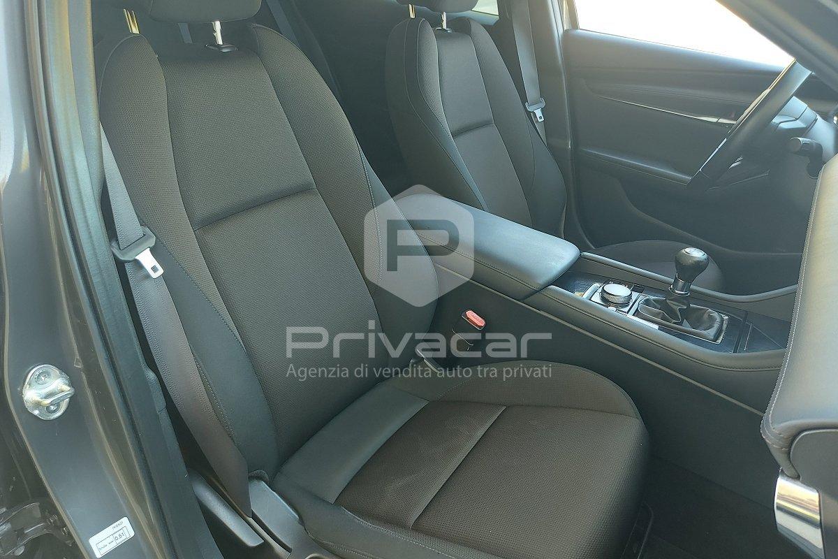 MAZDA Mazda3 1.8L Skyactiv-D Exceed