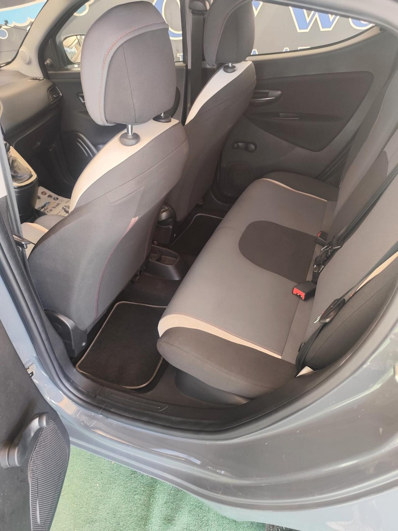Lancia Ypsilon 1.2 69 CV 5 porte GPL Ecochic Gold
