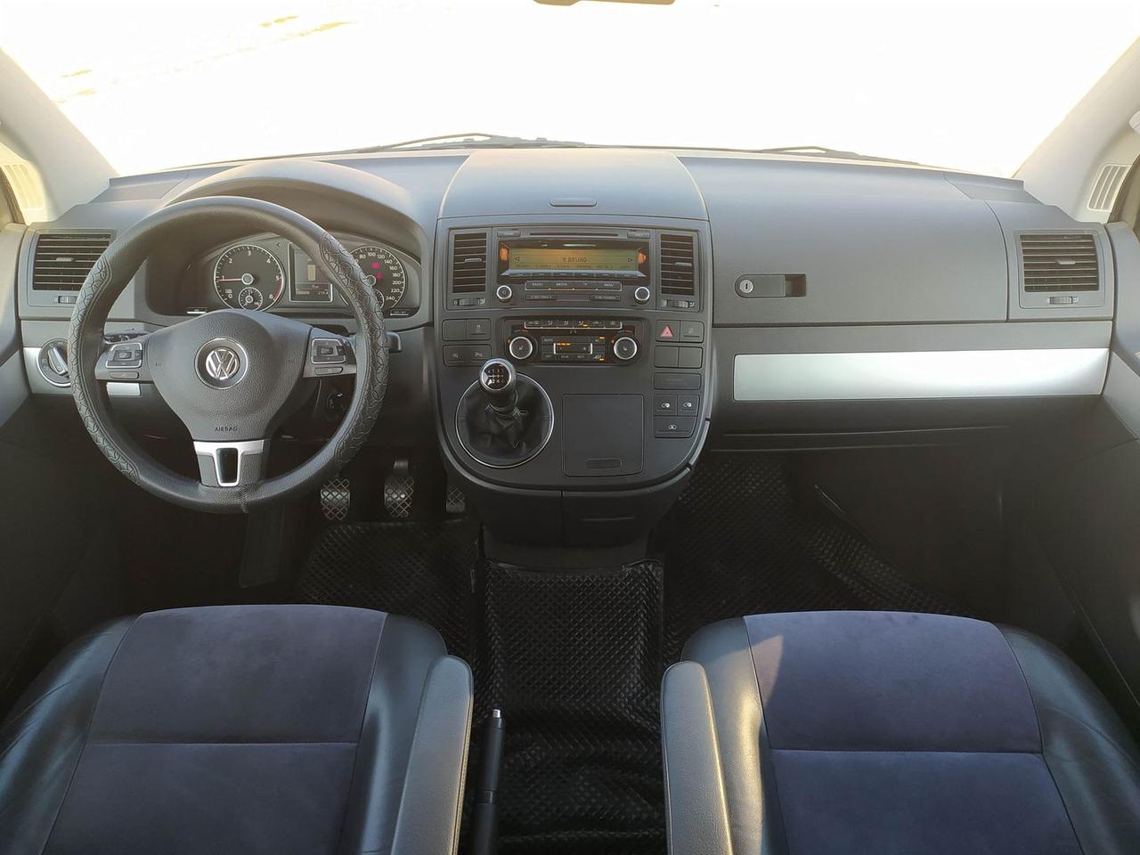 Volkswagen Multivan T5 Highline 2.0 BiTDI #11905