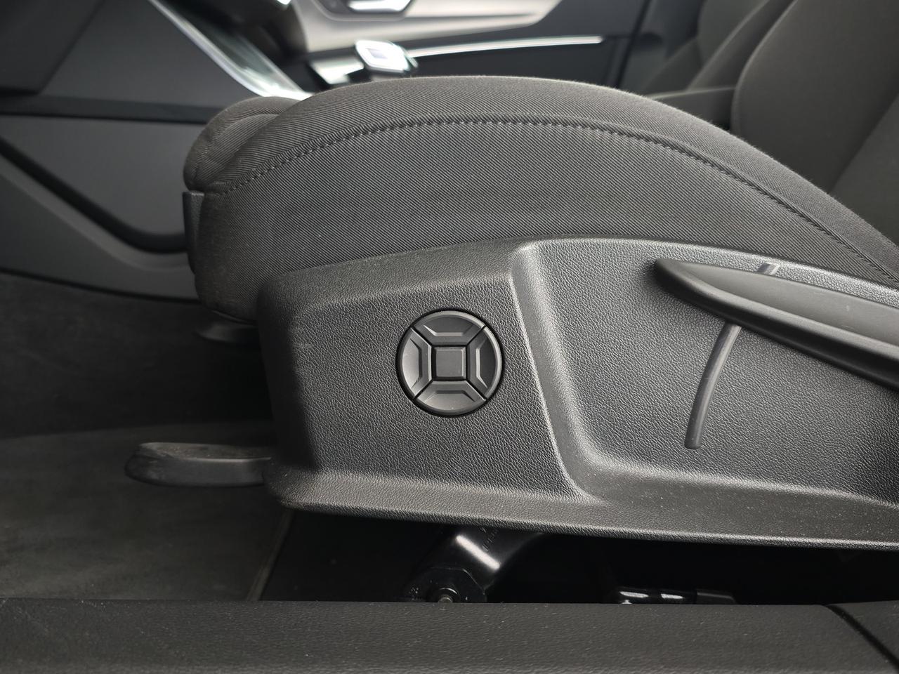 Audi A6 avant 40 2.0 tdi mhev 12v s line edition quattro s-tronic