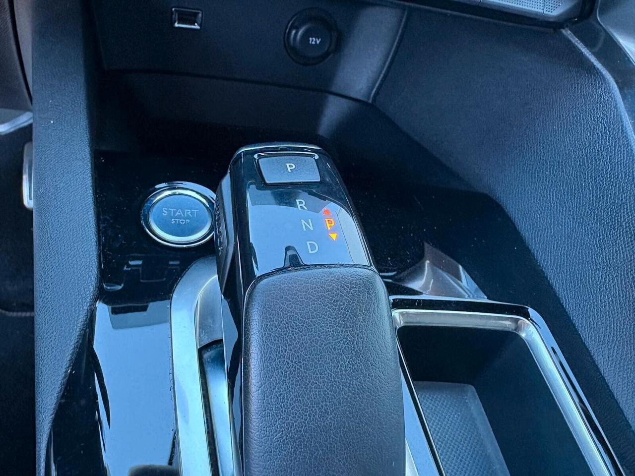 Peugeot 3008 GT LINE BlueHDi 130 EAT8 SPOTICAR