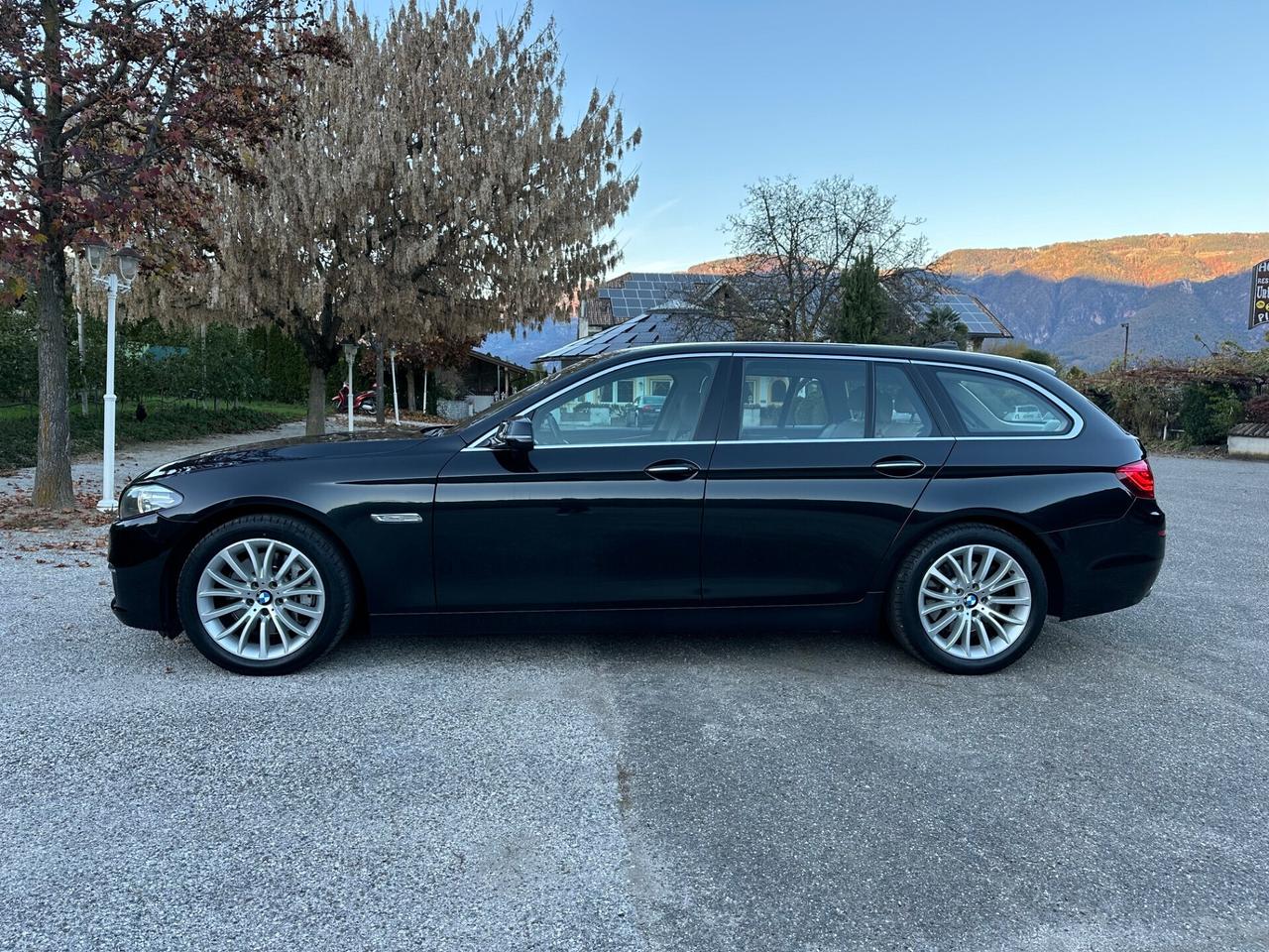 Bmw 525 525d xDrive Touring Luxury