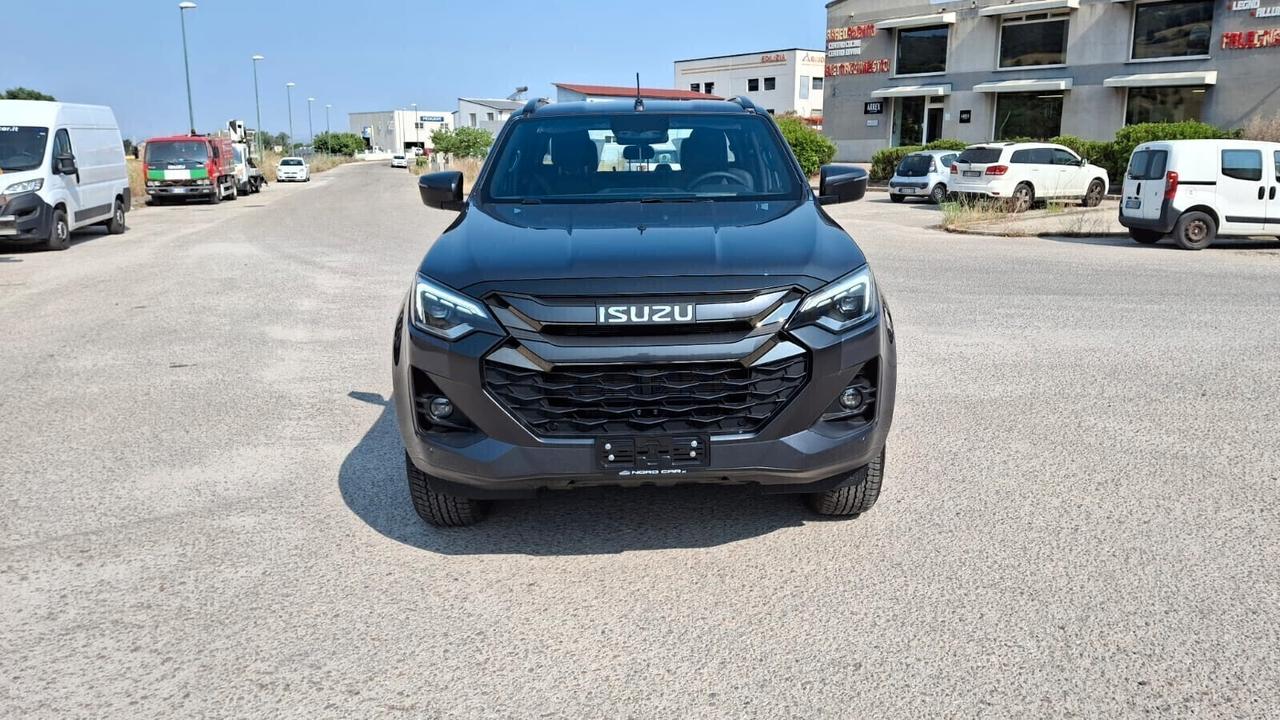 Isuzu D-Max N60 D-Max N60 1.9 aut. Crew Nitro Sport Cab