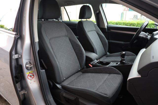 VOLKSWAGEN Golf Variant VIII 2.0 TDI Ufficiale COCKPIT Navi LED ACC Radar+