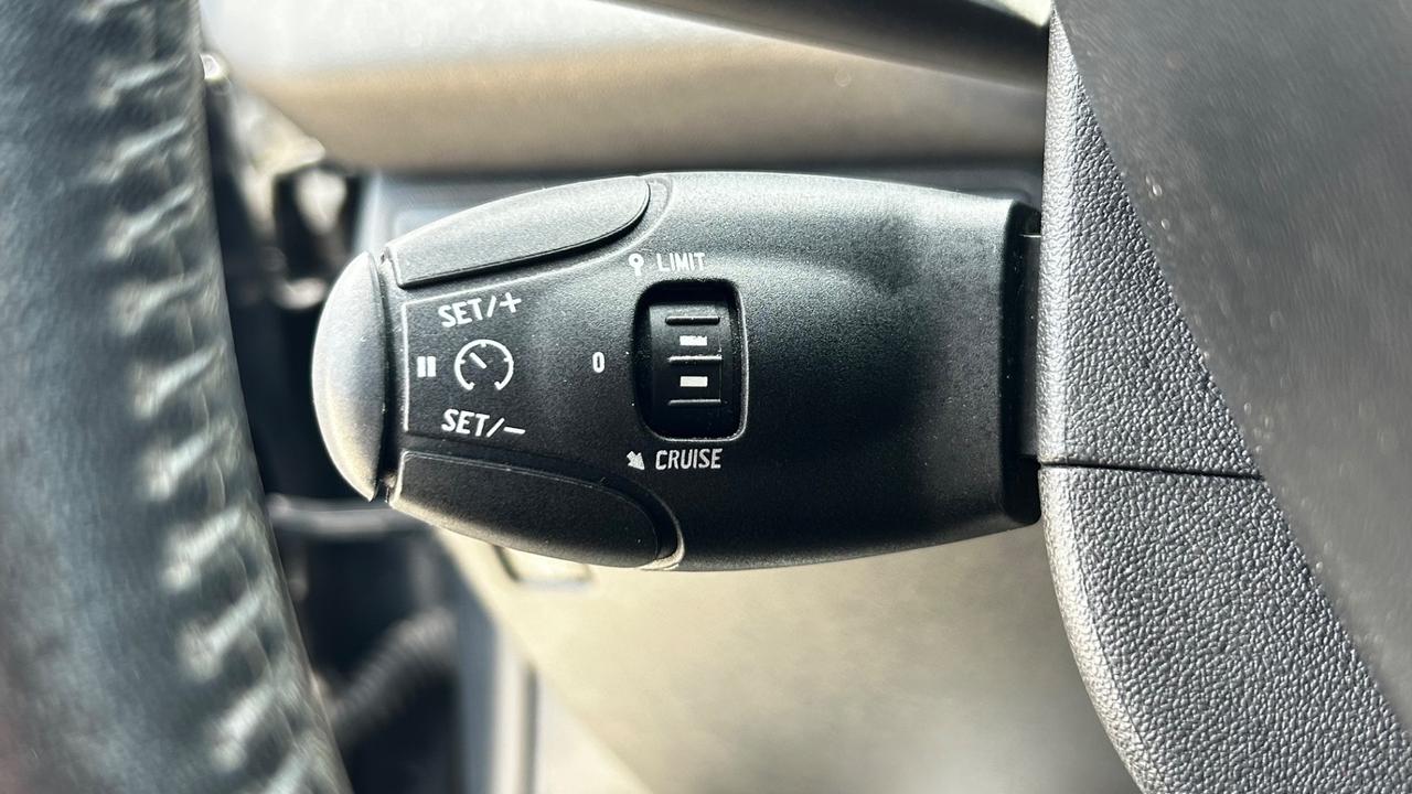 Peugeot 208 BlueHDi 75cv