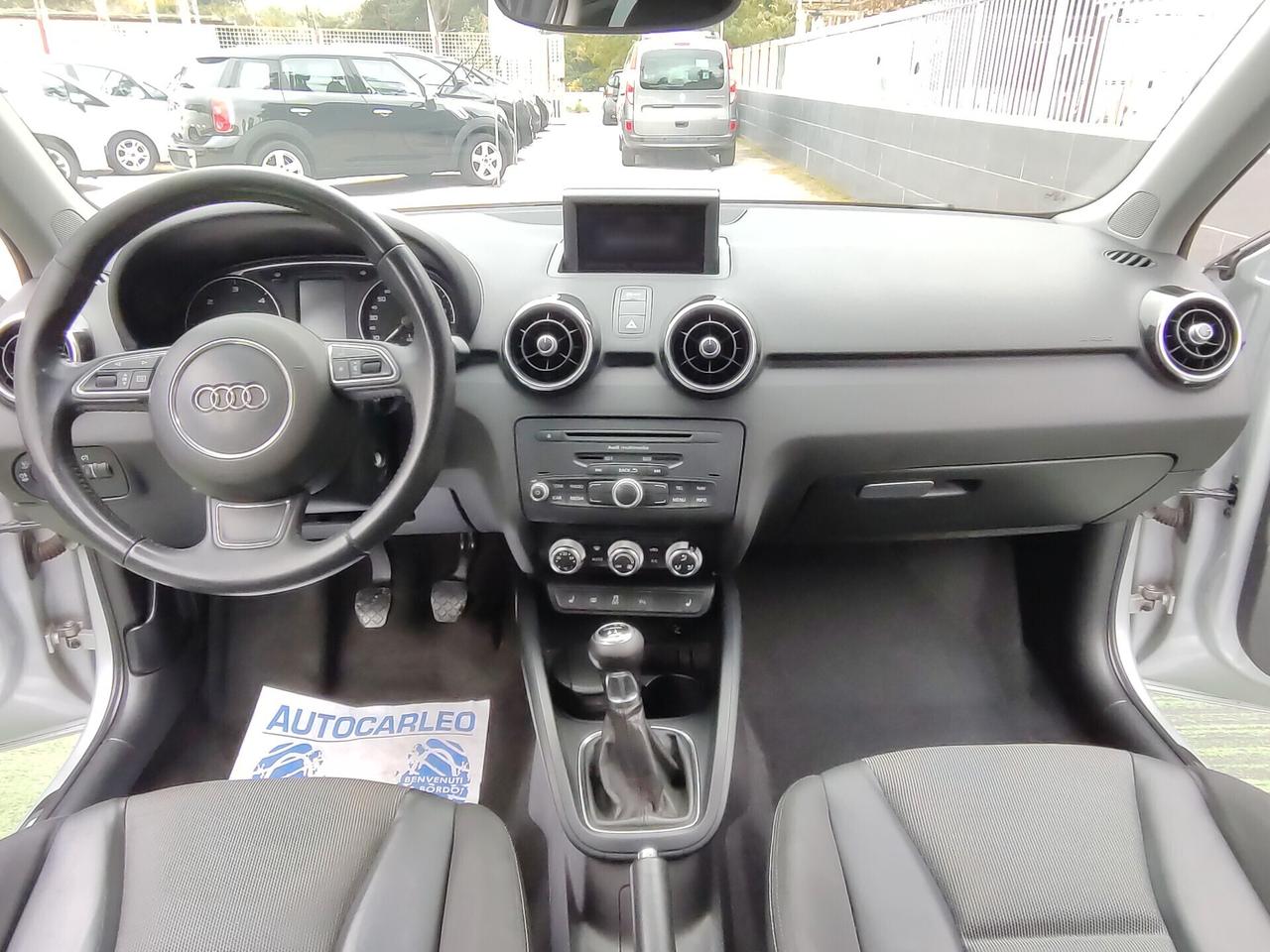 Audi A1 1.6 TDI Attraction 105cv