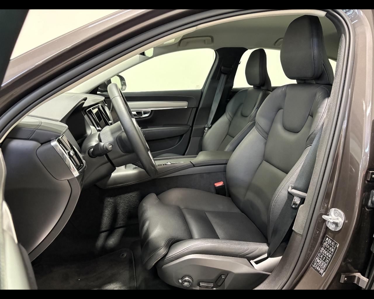 VOLVO S90 B4 PLUS BRIGHT AUTO