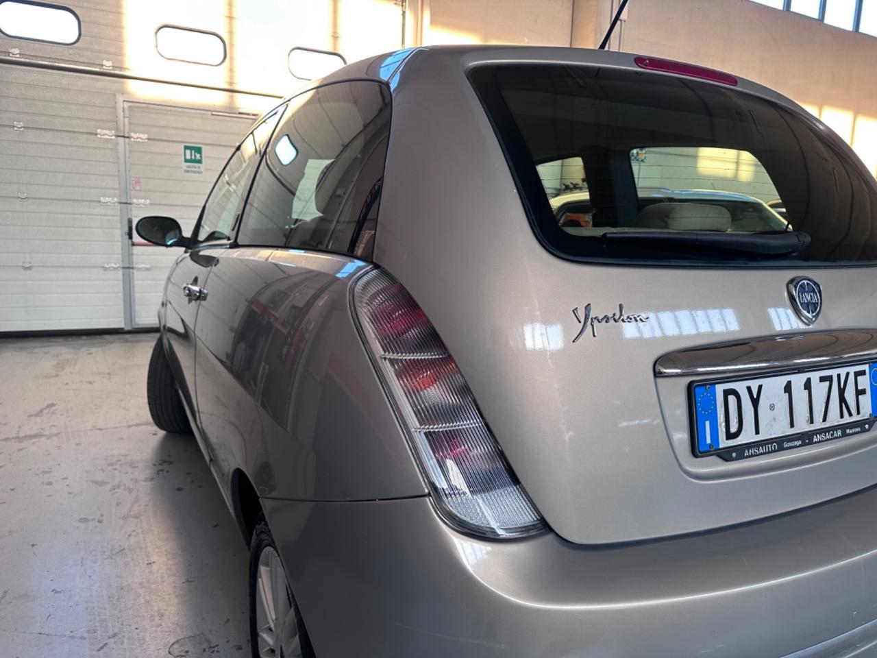 Lancia Ypsilon 1.4 Oro