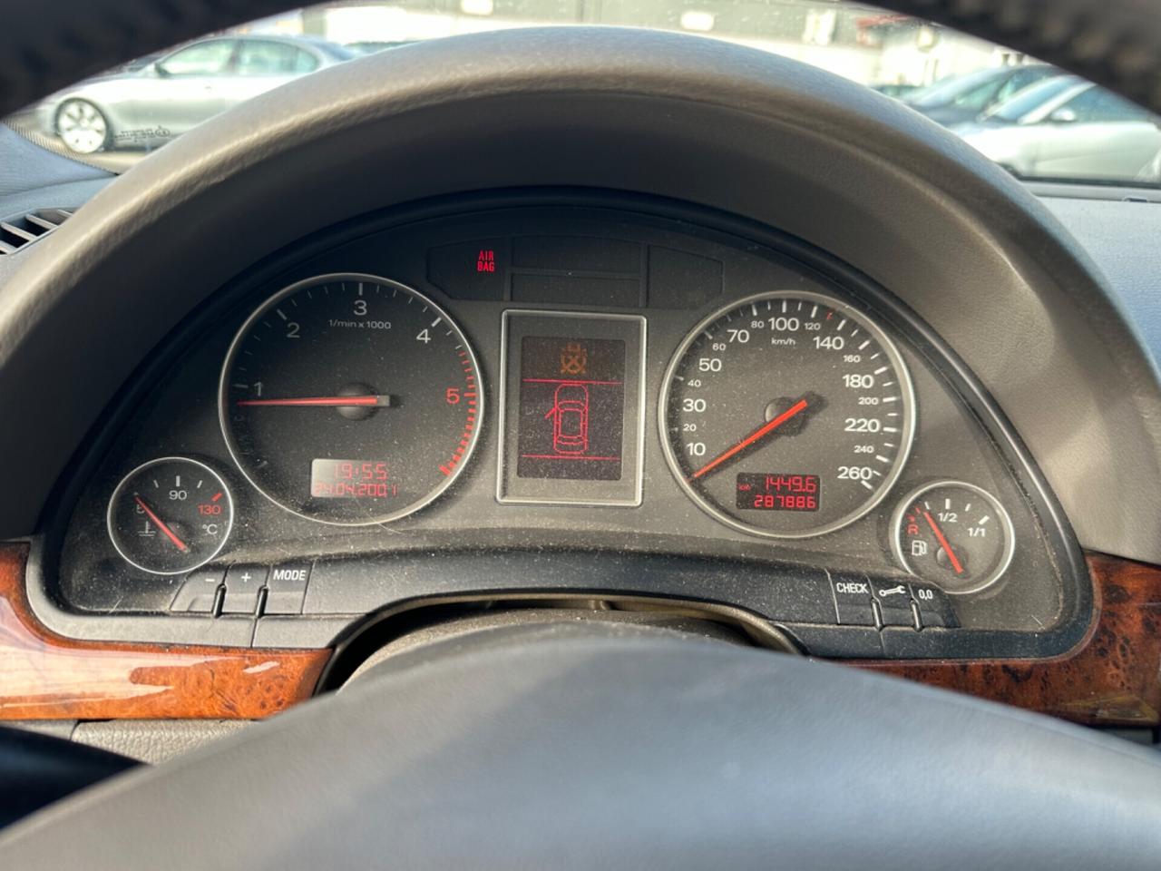 Audi A4 2.5 V6 TDI