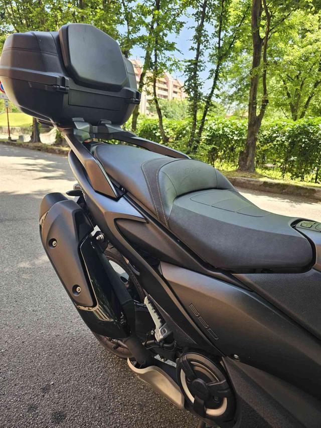 YAMAHA T-Max 560 E