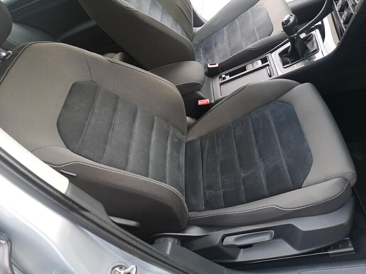 Volkswagen Golf 1.6 TDI 5p. Highline BlueMotion Technology