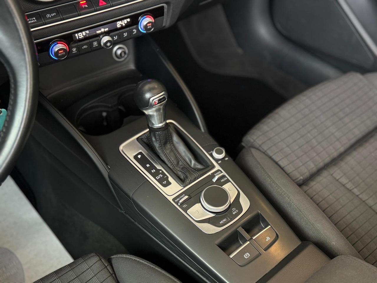Audi A3 Cabrio 2.0 tdi Sport 150cv s-tronic