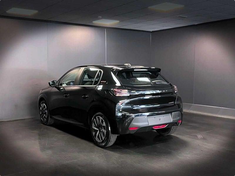 Peugeot 208 208 5p 1.2 Hybrid 100cv e-DCS6 Style