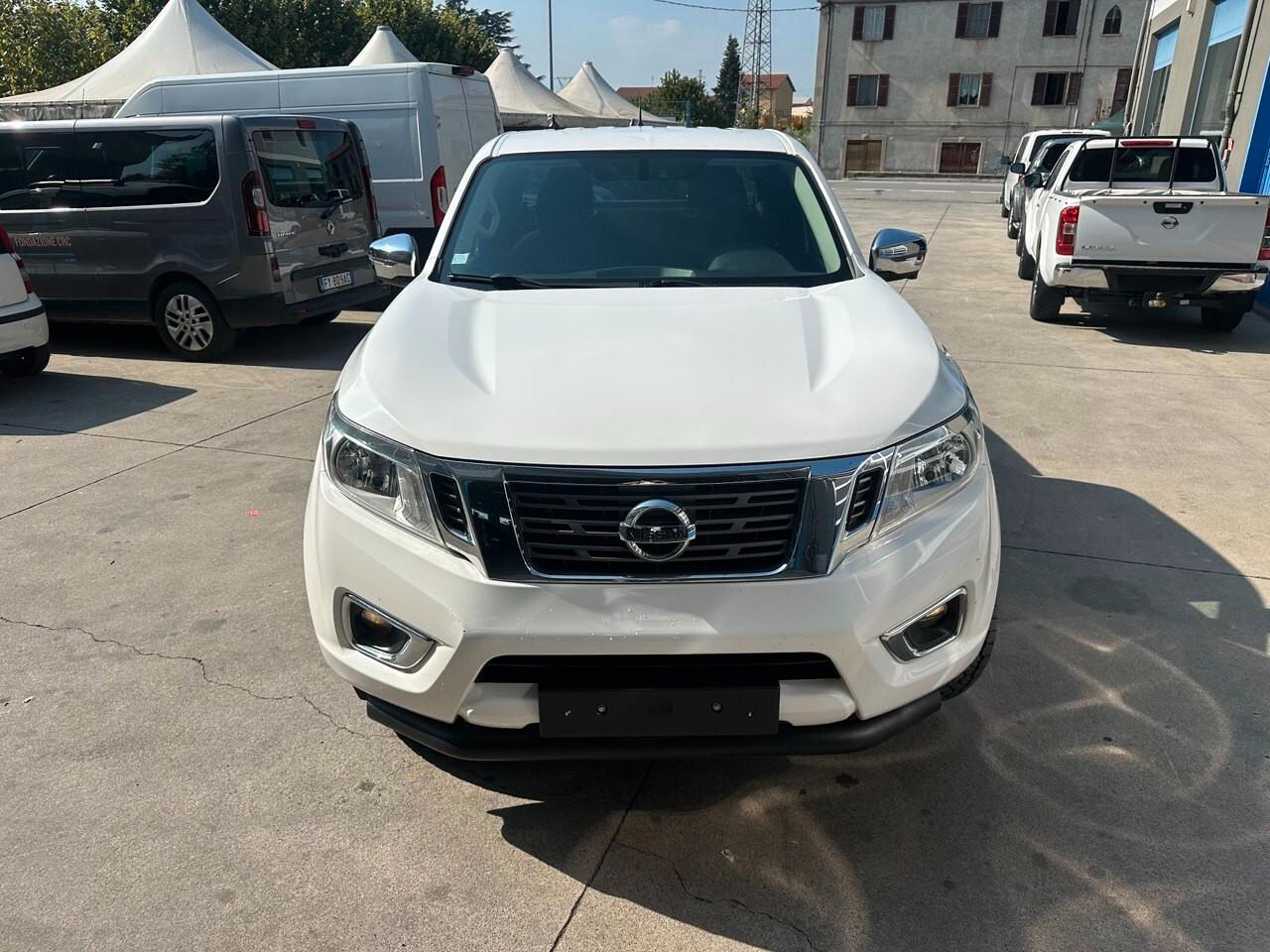 Nissan Navara 2.3 dCi 4WD King Cab Acenta