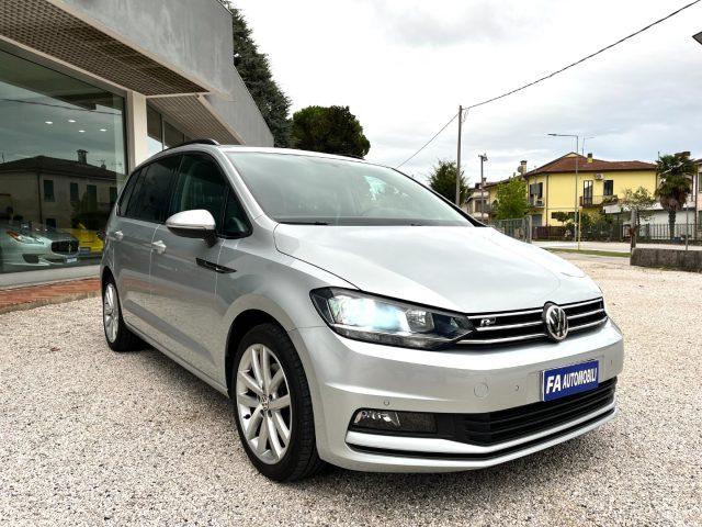 VOLKSWAGEN Touran 1.6 TDI 115 CV SCR DSG R LINE EXCLUSIVE *7 POSTI*
