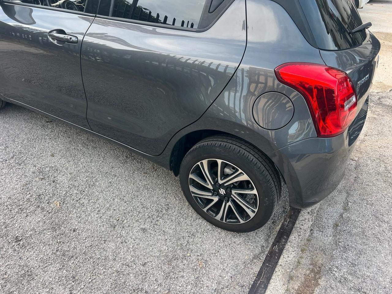 Suzuki Swift 1.2 Hybrid 4WD AllGrip Top