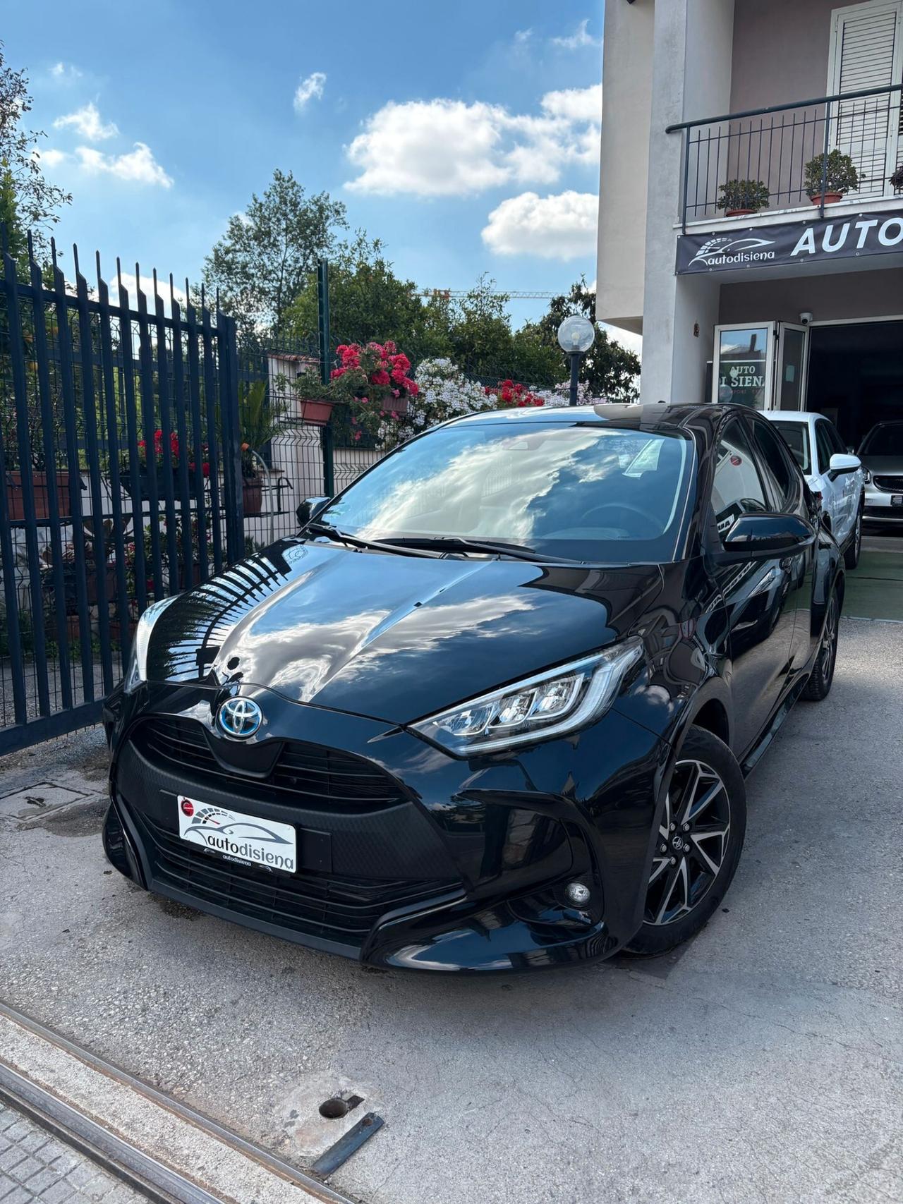 Toyota Yaris 1.5 Hybrid 5 porte Lounge design