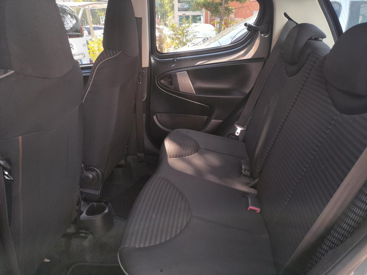 Peugeot 107 - AUTOMATICA solo 50.000 Km
