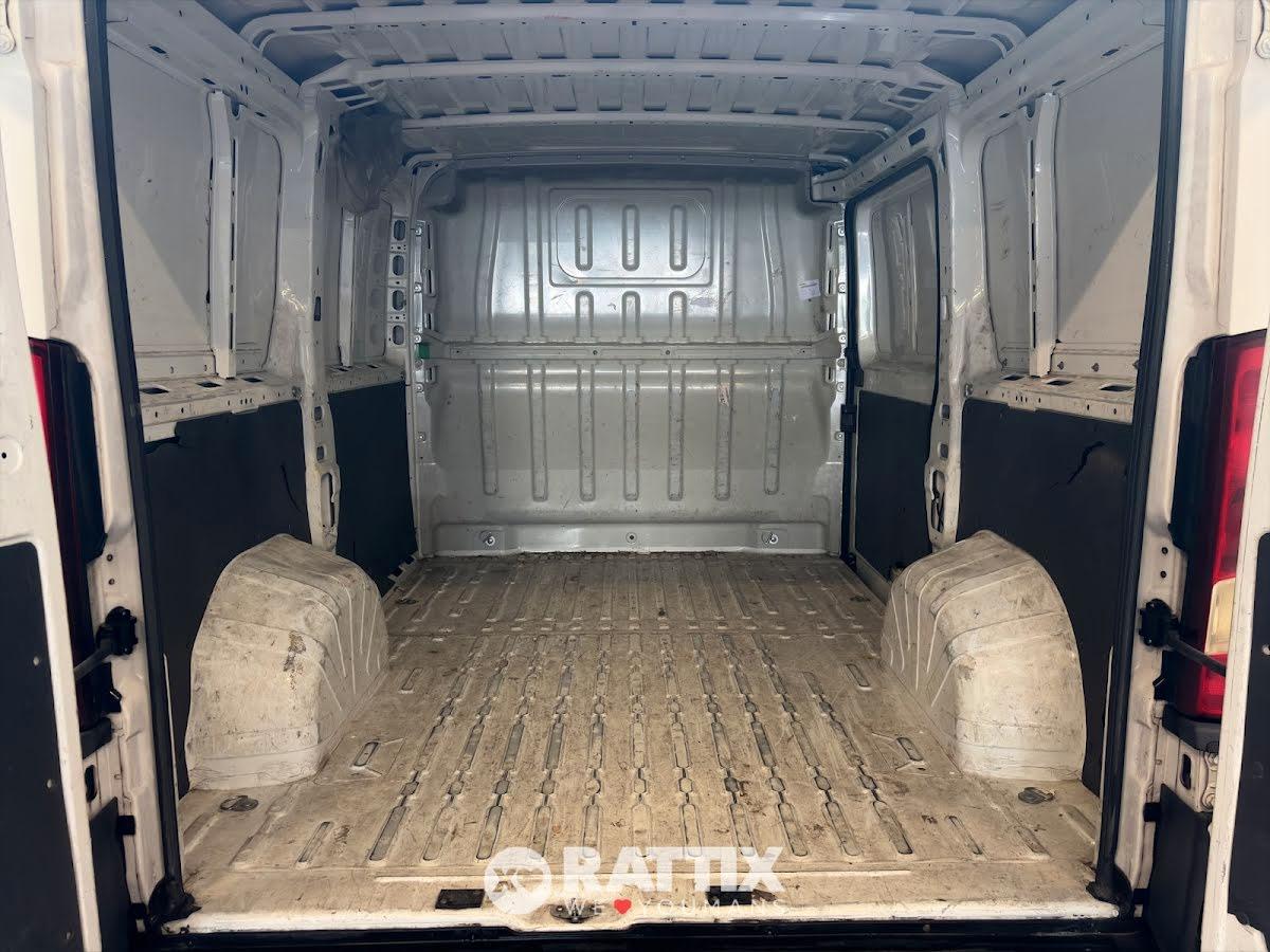 Peugeot Boxer 330 2.2 bluehdi 140CV L1H1 Affaire (IVA ESCLUSA)